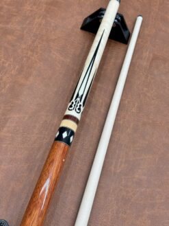 Cơ bida Layani Aries 1